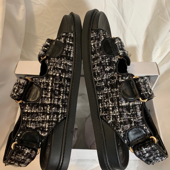 SOLD - Picture 4 of 6